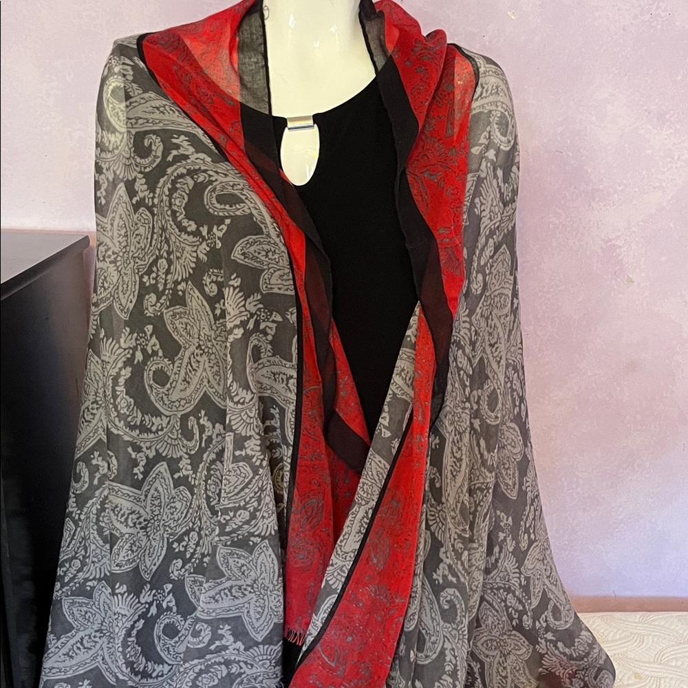 🤑3 for $12 🤑 Elegant Red and Gray Paisley Scarf